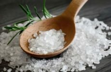 Пищевая морская соль — полезные свойства и противопоказания